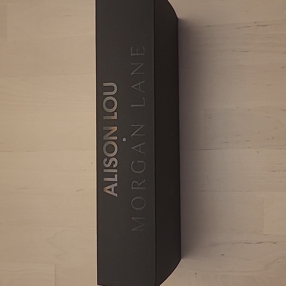 NWT Morgan Lane x Alison Lou Emoji Weekday Underware Set in Box Satin Feel RARE - Picture 11 of 17